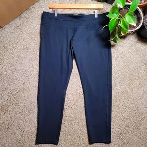 C9 Champion Duo Dry Size XXL Black High Waist Capri Leggings